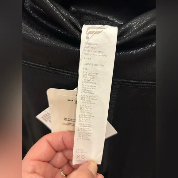 NWT 🍃 Fabletics Black Faux Leather Leggings Shiny Black Fog foil - size XS / 4 - Picture 10 of 12
